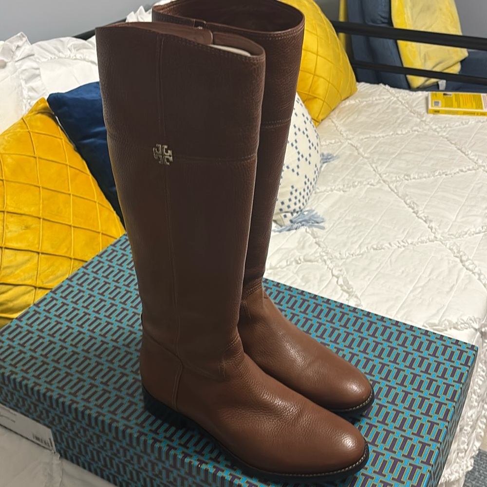Brown riding boots from Tory Burch-Excellent condition